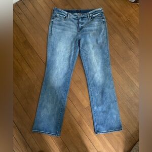 NYDJ MARILYN STRAIGHT light blue jeans